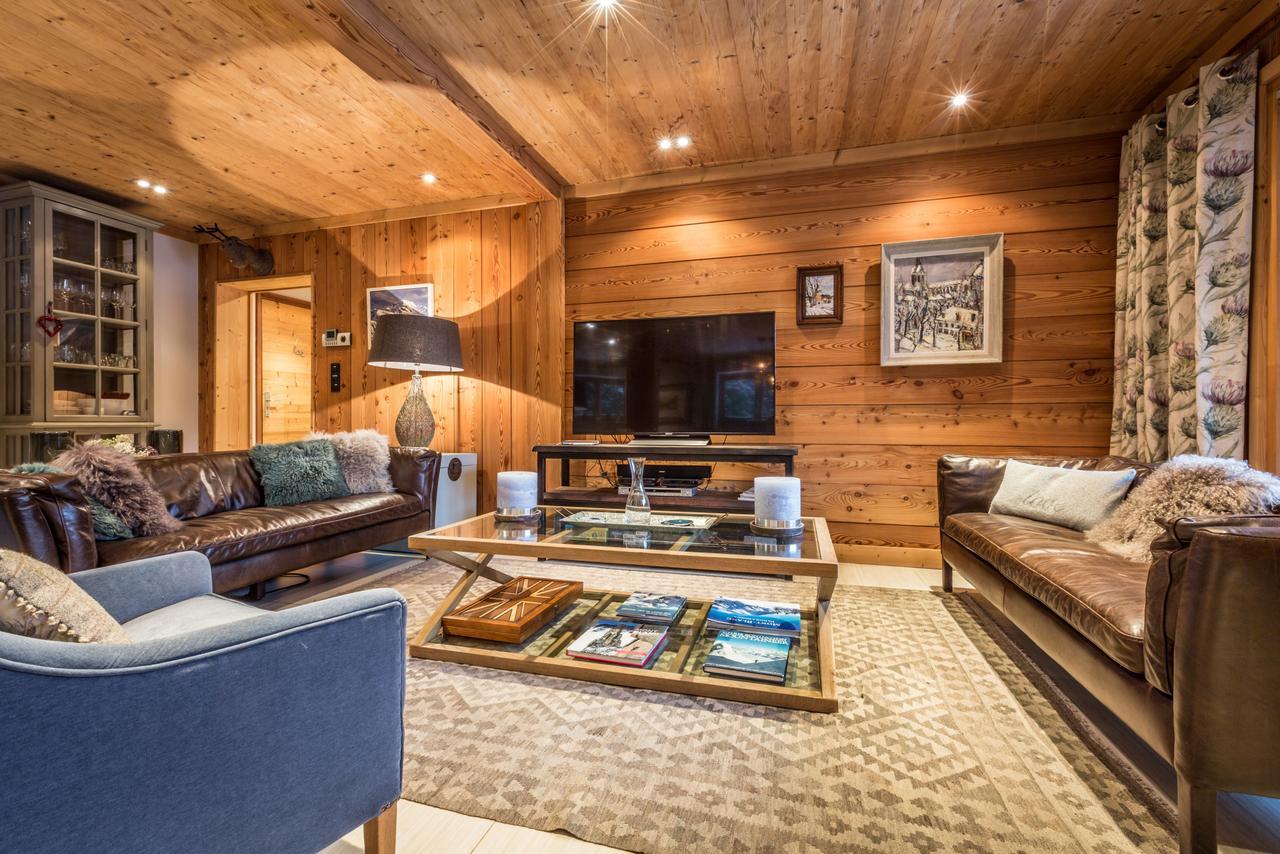Apartment Au Bon Coin - Luxury Chamonix Hidden Haven, Mont Blanc View, Hot Tub And Garden Bagian luar foto