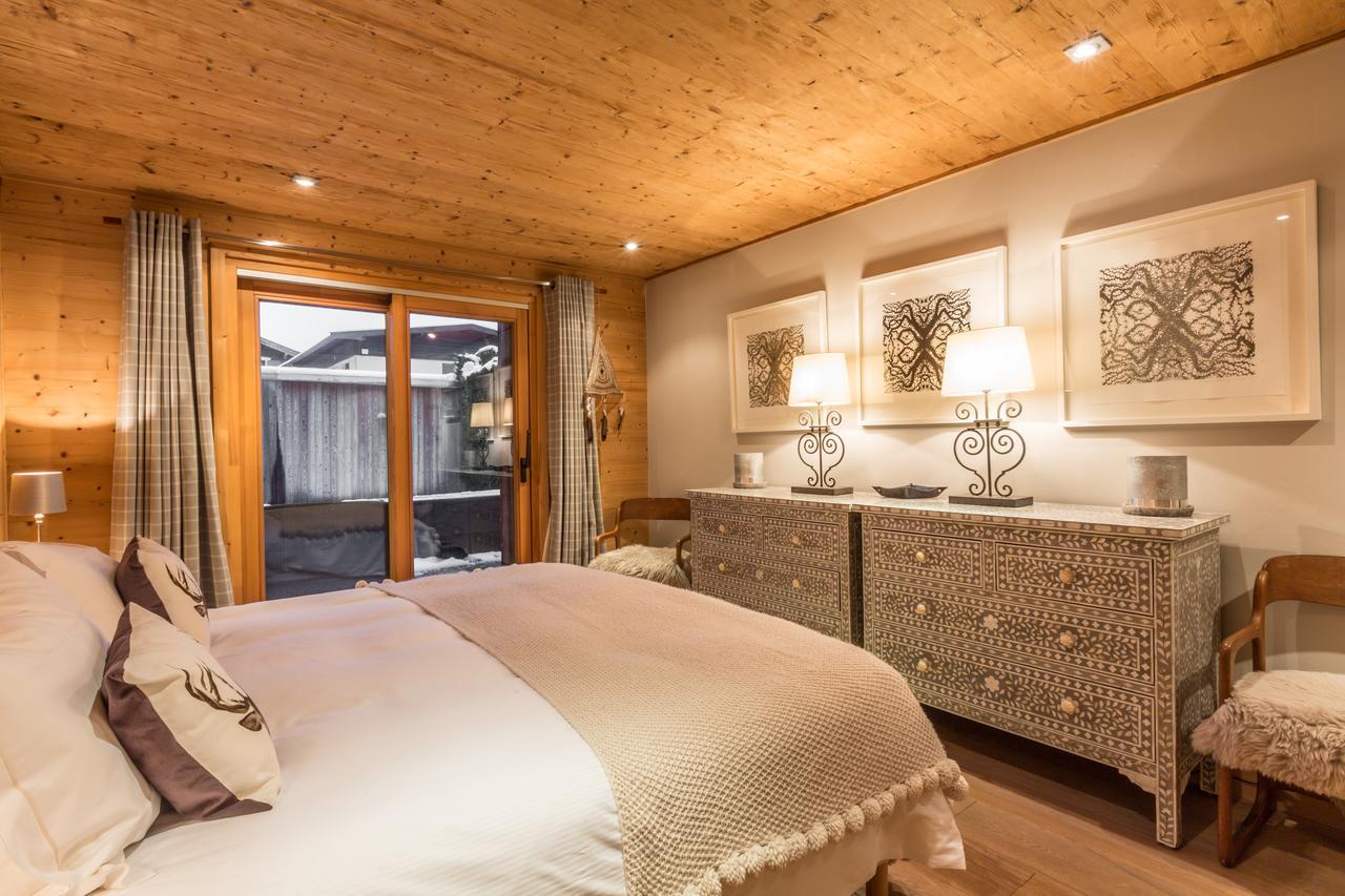 Apartment Au Bon Coin - Luxury Chamonix Hidden Haven, Mont Blanc View, Hot Tub And Garden Bagian luar foto